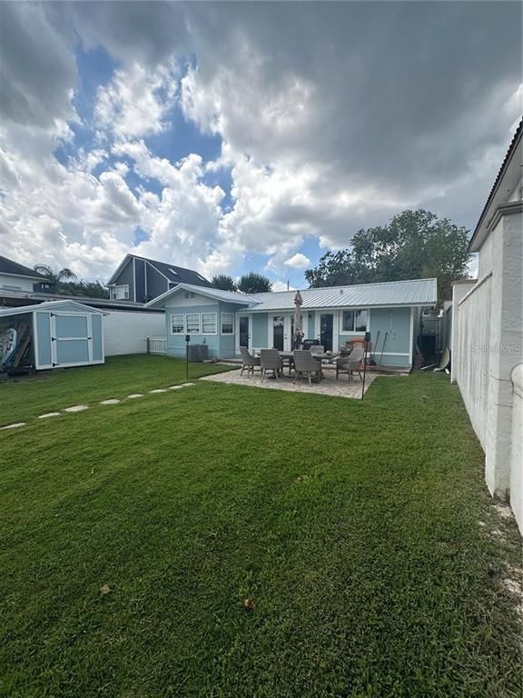 Backyard, Exterior