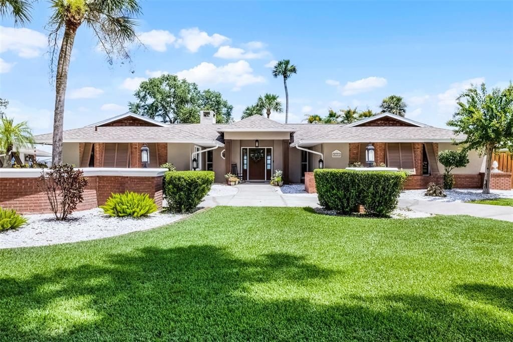 Backyard, Exterior, Facade, Ranch