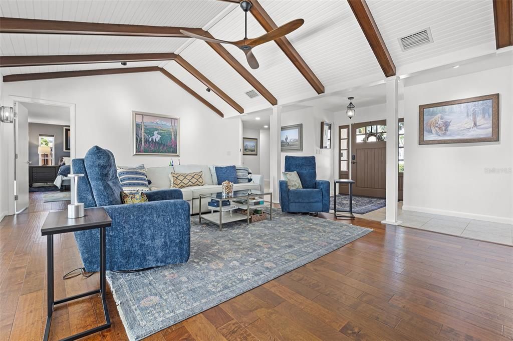 Interior, Living room, Recessed Lighting, Wood Texture Flooring