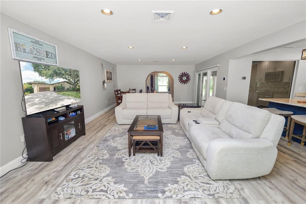Interior, Living room, Recessed Lighting, Wood Texture Flooring