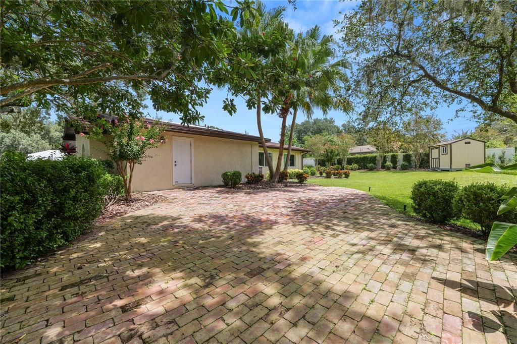 Backyard, Exterior