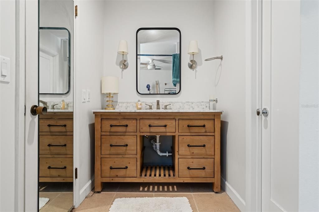 Bathroom, Dual Sink Vanities, Interior