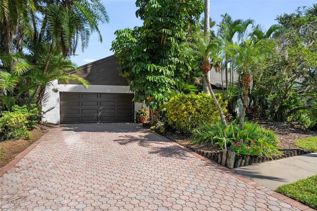 Detached Garage, Exterior