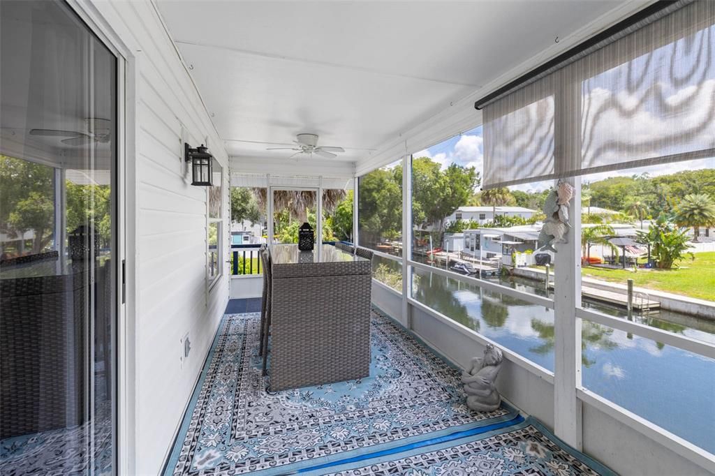 Interior, Sun Room, Water