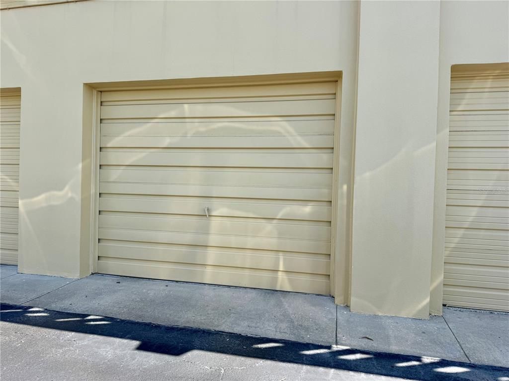 Detached Garage, Exterior