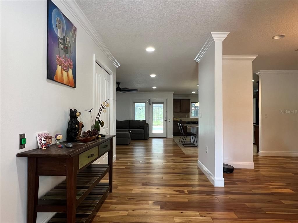 Interior, Recessed Lighting, Wood Texture Flooring