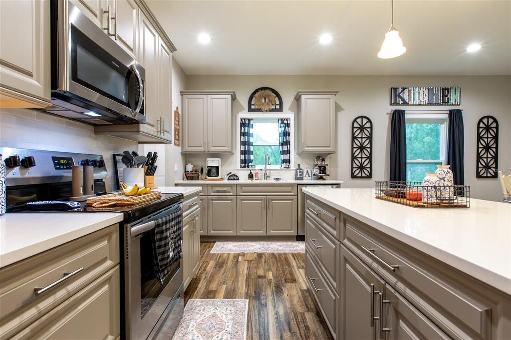 Interior, Kitchen, Pendant Lights, Recessed Lighting, Wood Texture Flooring
