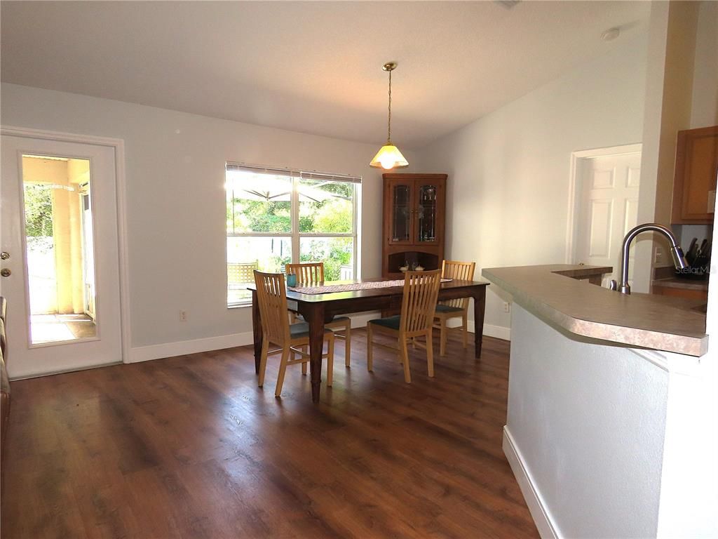 Dining room, Interior, Kitchen, Pendant Lights, Wood Texture Flooring