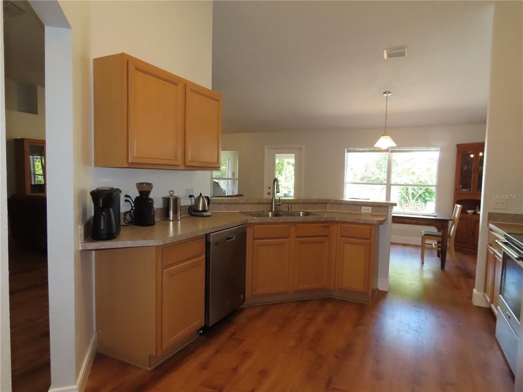 Interior, Kitchen, Pendant Lights, Wood Texture Flooring