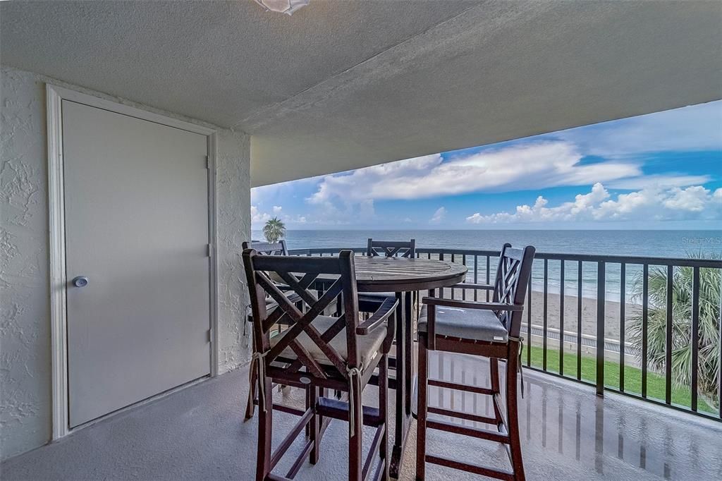 Water, Exterior, Dining room, Other