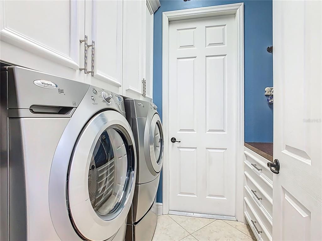 Interior, Washer