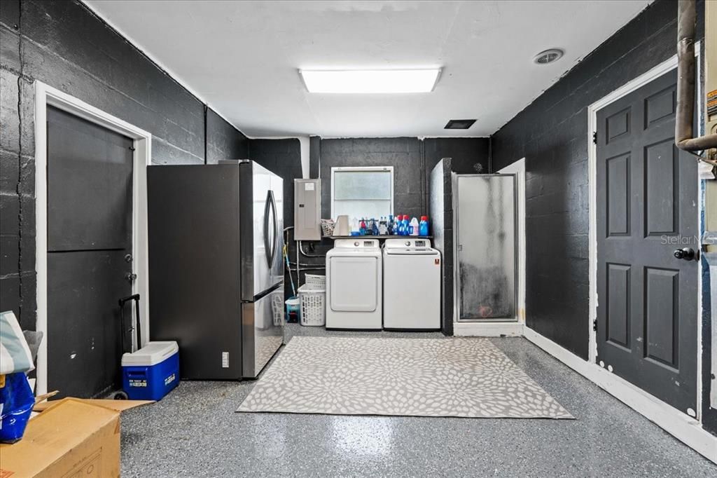 Interior, Washer
