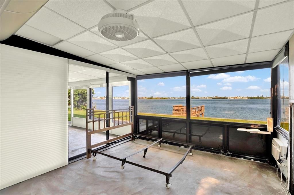 Interior, Sun Room, Water