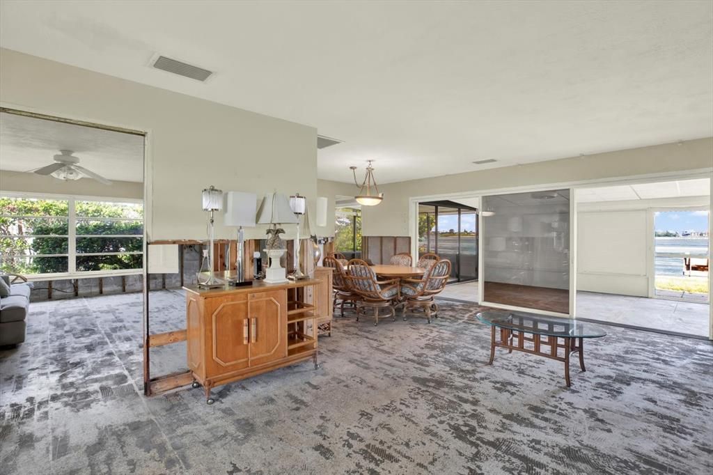 Dining room, Interior, Pendant Lights