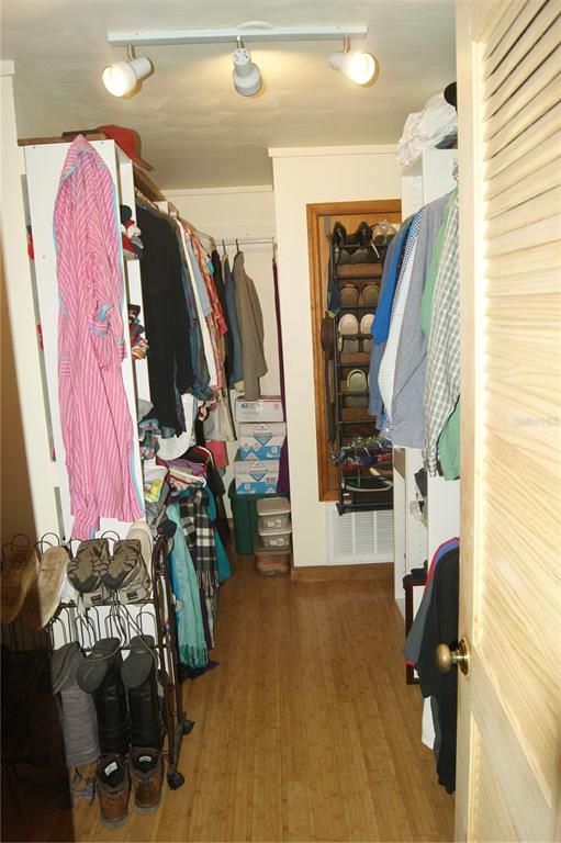 Interior, Recessed Lighting, Walk-in Closets, Wood Texture Flooring