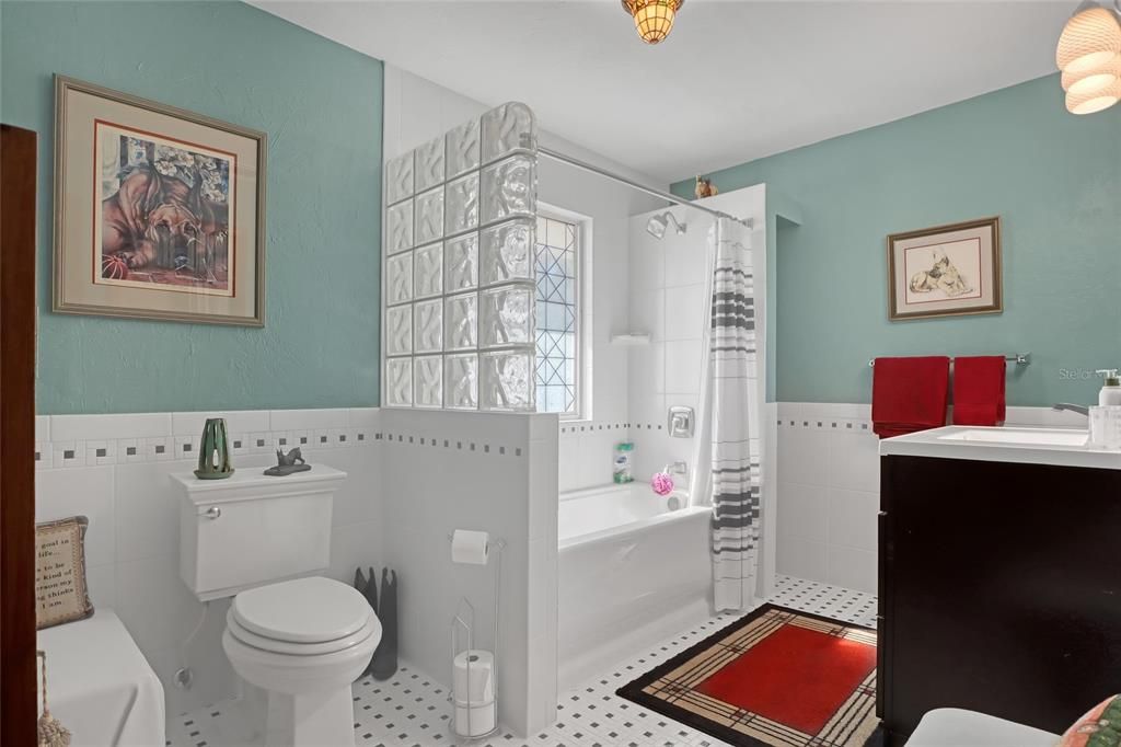 Bathroom, Interior