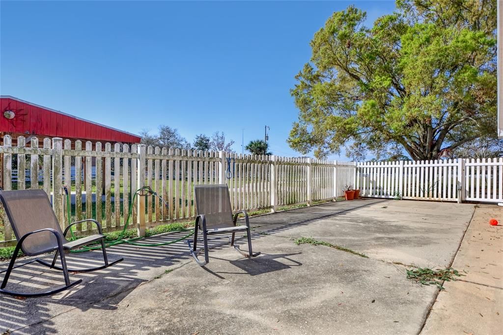 Backyard, Exterior