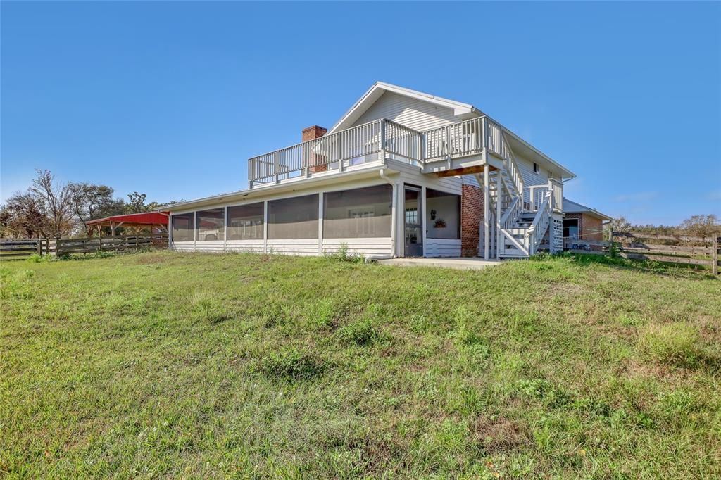 Backyard, Exterior