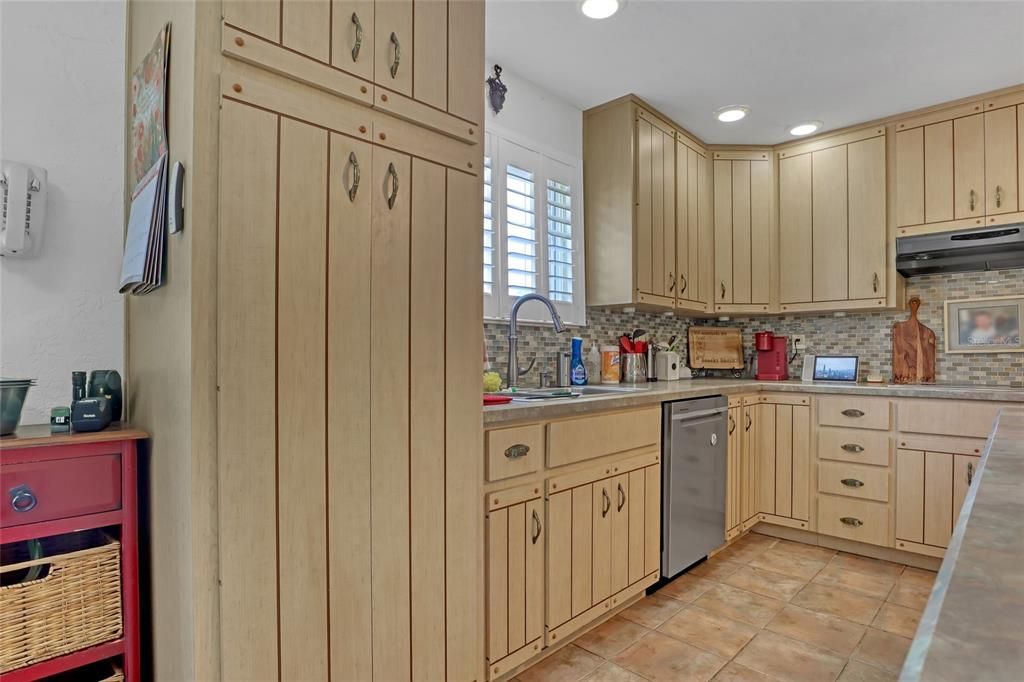 Interior, Kitchen, Recessed Lighting