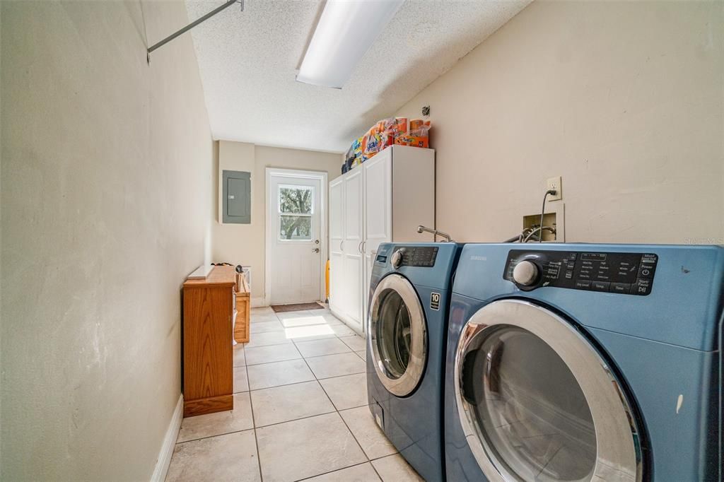 Interior, Washer