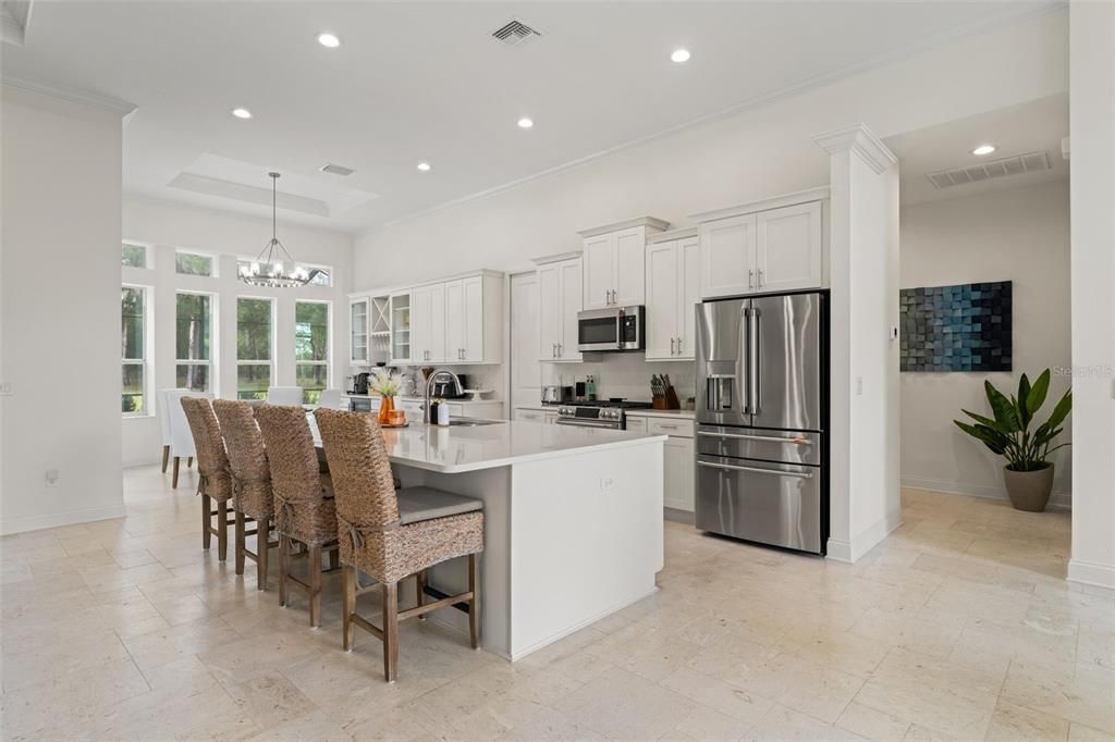 Chandelier, Dining room, Interior, Kitchen, Pendant Lights, Recessed Lighting, Stainless Steel Appliances