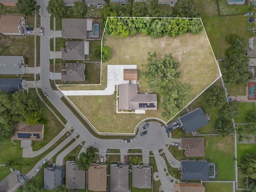 Exterior, Drone