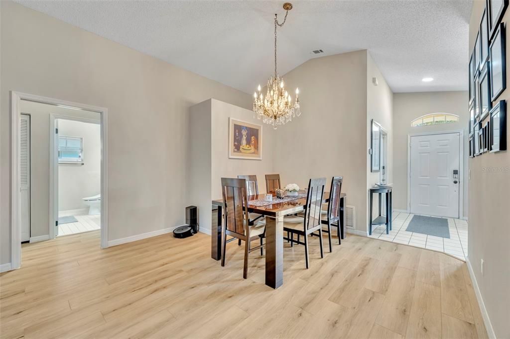 Chandelier, Dining room, Interior, Recessed Lighting, Wood Texture Flooring