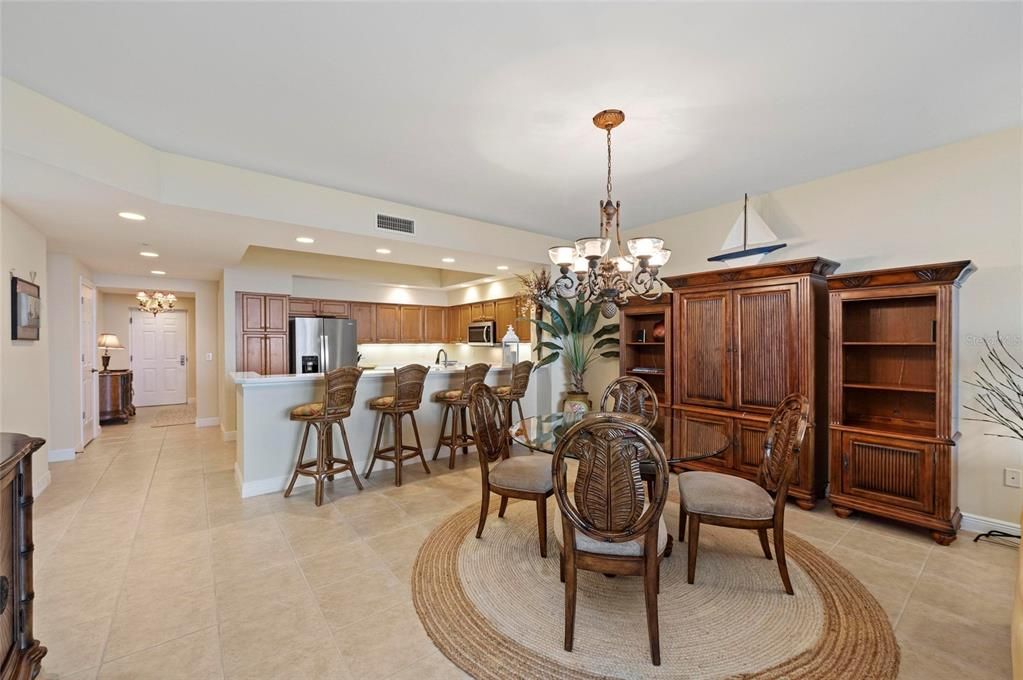 Chandelier, Dining room, Interior, Kitchen, Recessed Lighting, Stainless Steel Appliances