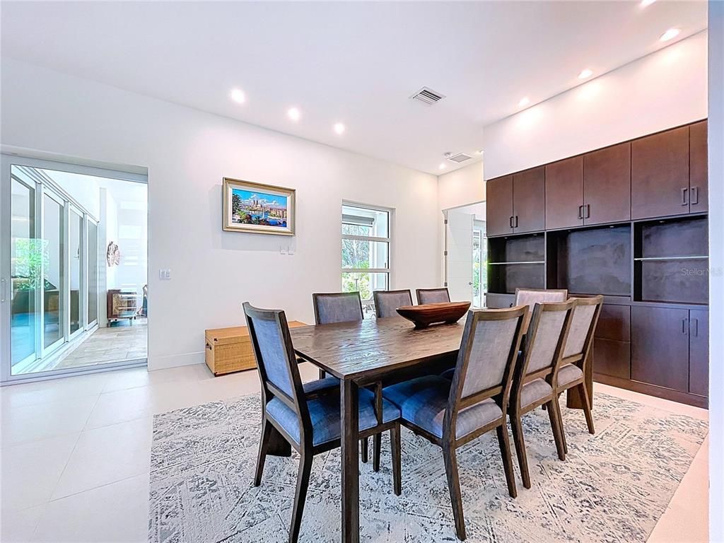 Dining room, Interior, Recessed Lighting