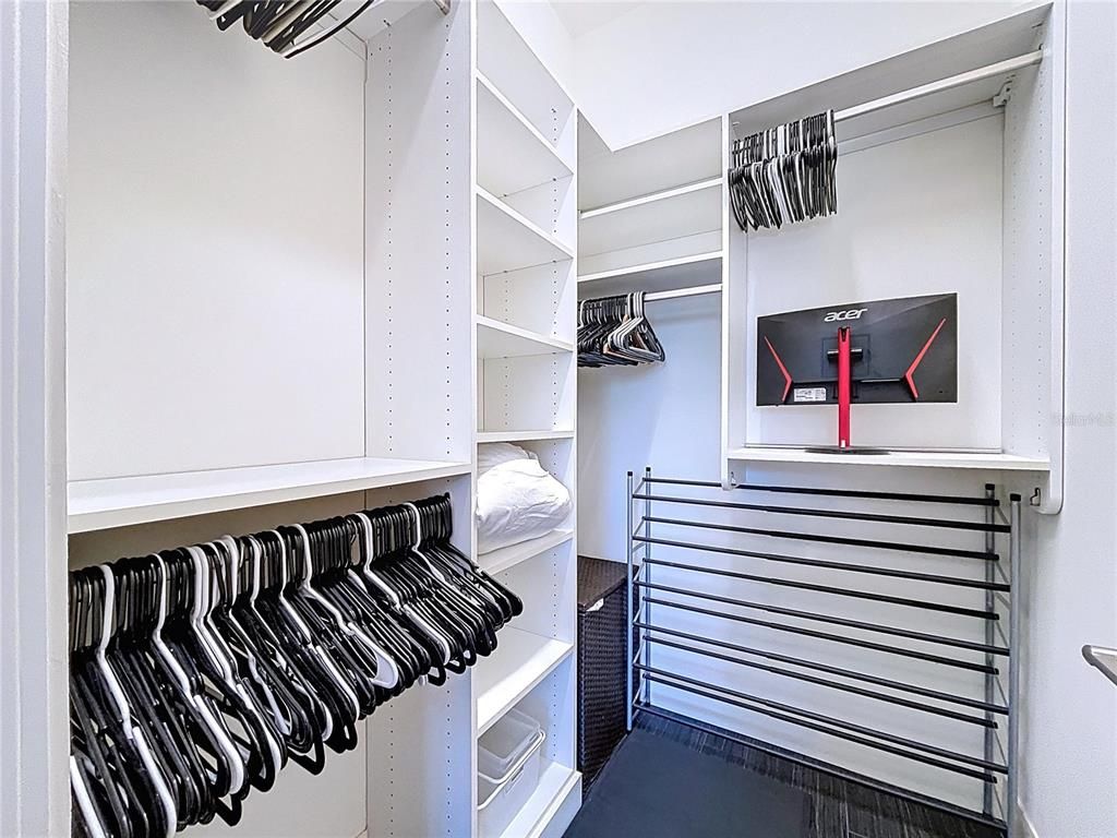 Interior, Walk-in Closets