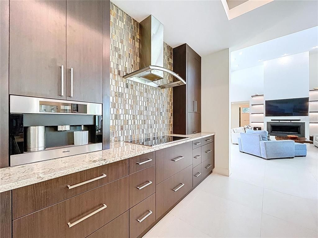 Interior, Kitchen, Living room, Stainless Steel Appliances