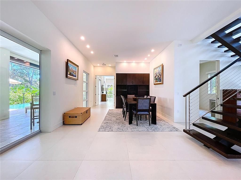 Dining room, Interior, Recessed Lighting