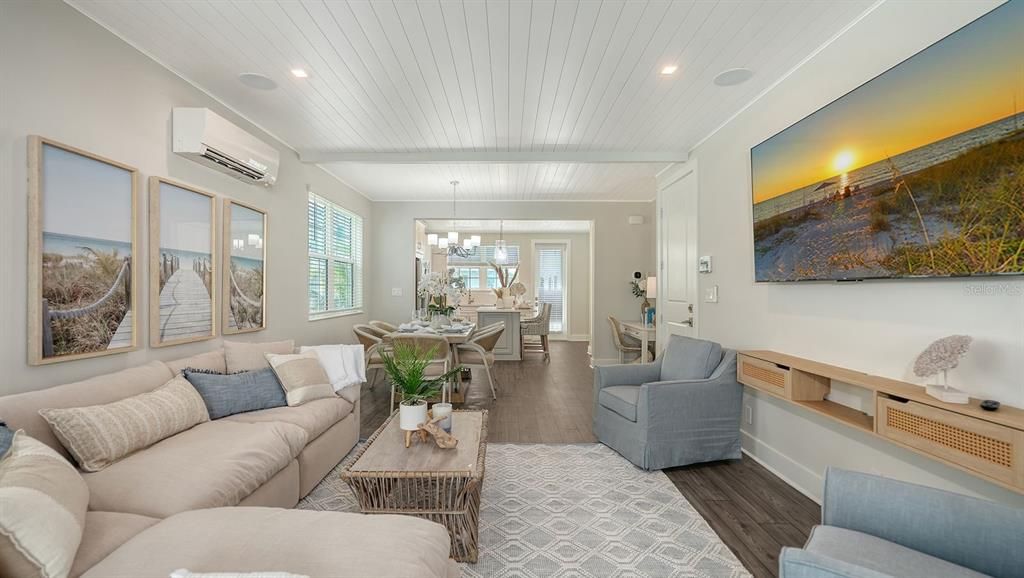 Chandelier, Dining room, Interior, Living room, Recessed Lighting, Wood Texture Flooring