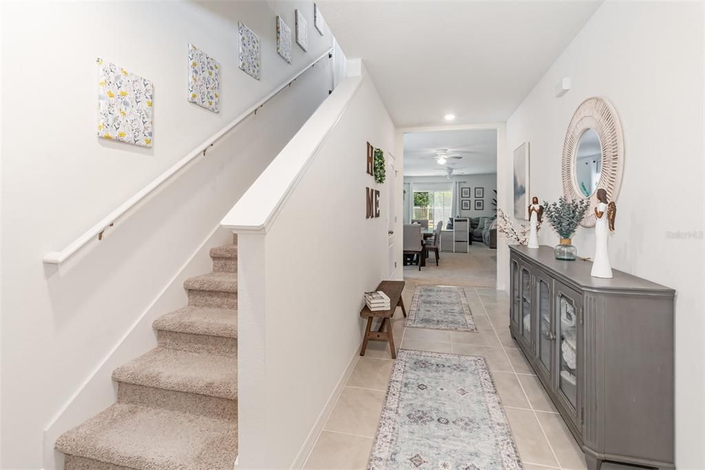 Dining room, Interior, Recessed Lighting