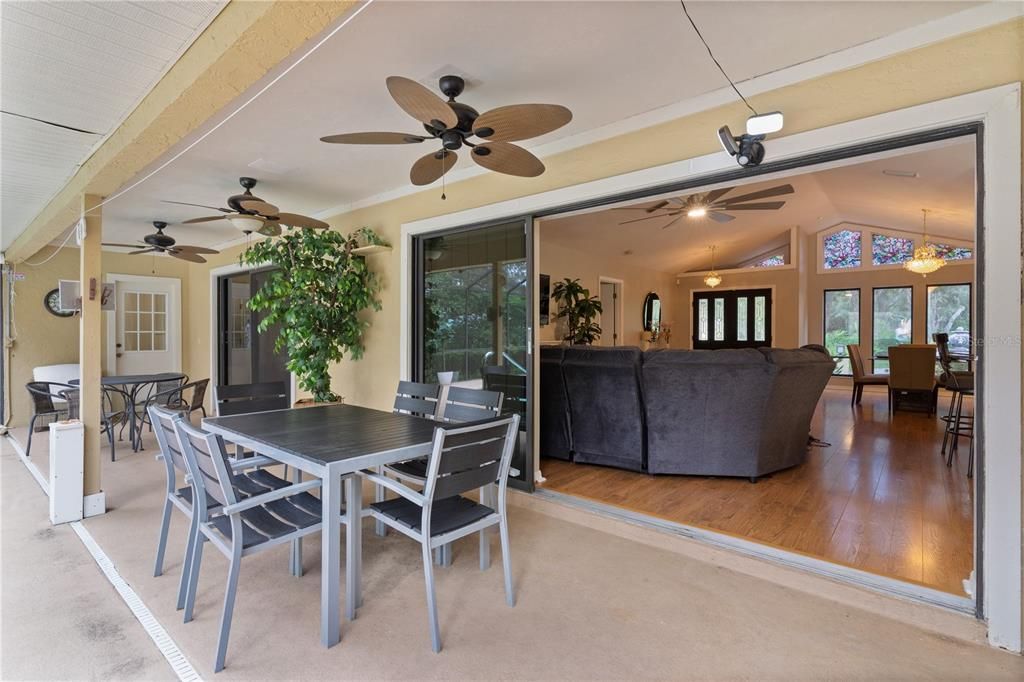 Dining room, Interior, Living room, Pendant Lights, Wood Texture Flooring