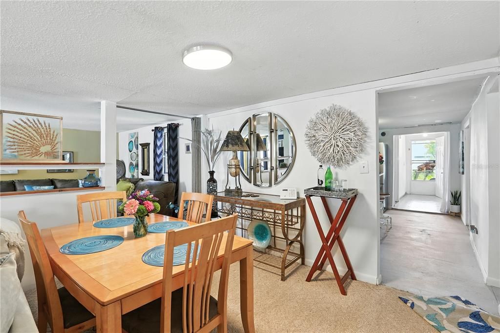Dining room, Interior