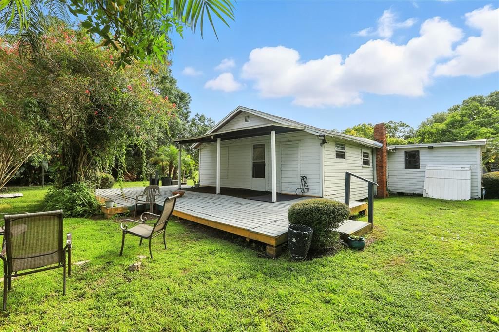 Backyard, Exterior