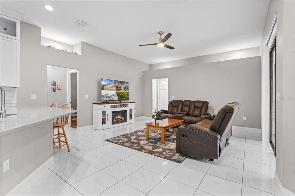 Fireplace, Interior, Living room, Recessed Lighting