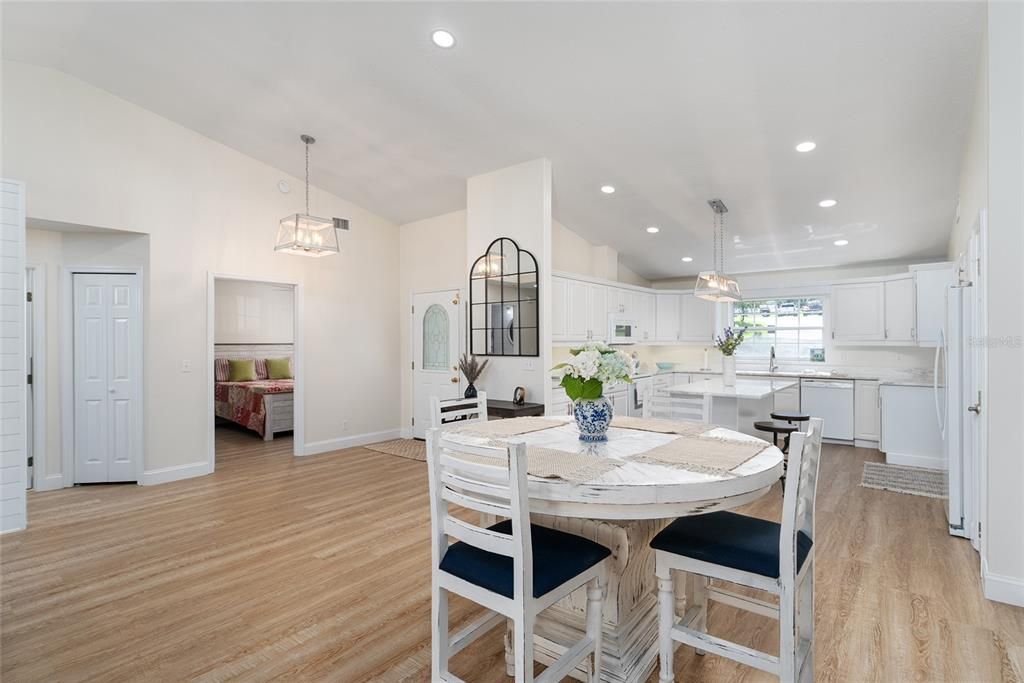 Dining room, Interior, Kitchen, Pendant Lights, Recessed Lighting, Wood Texture Flooring