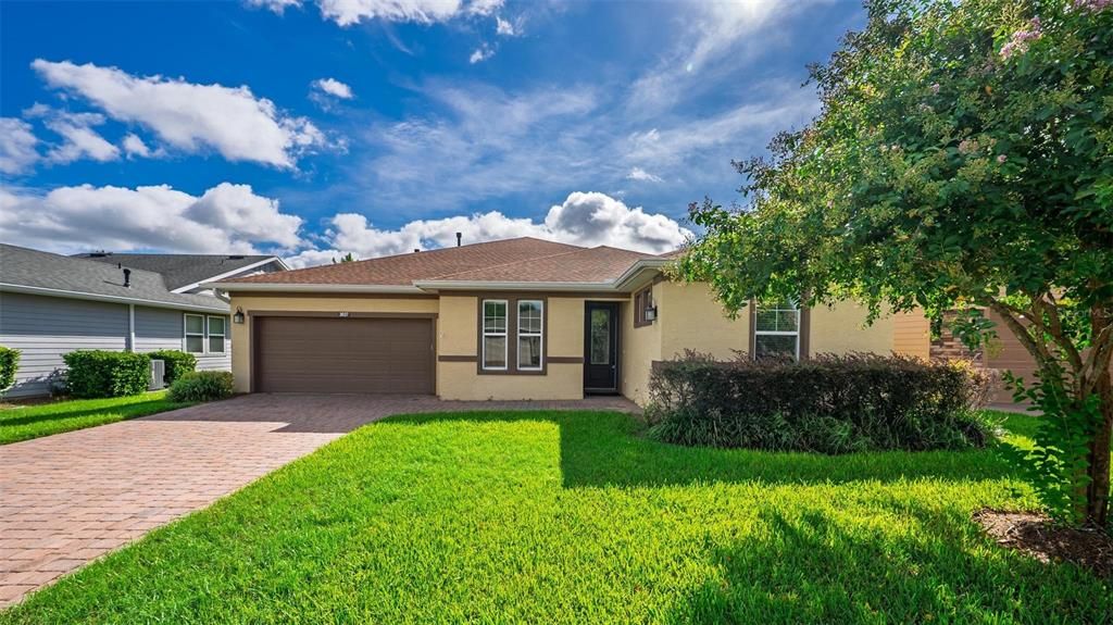 Attached, Backyard, Exterior, Facade, Ranch