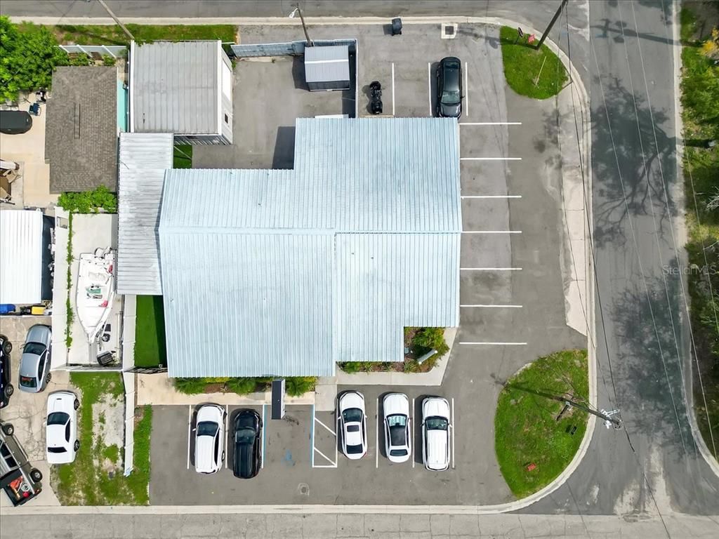 Exterior, Drone