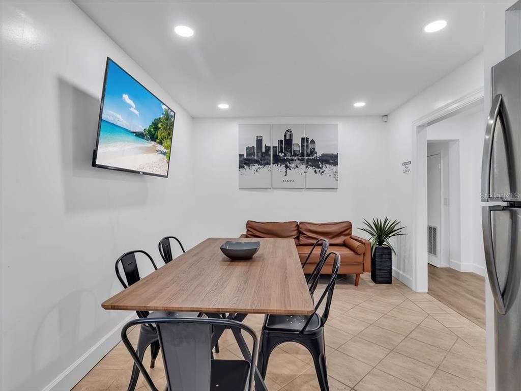 Dining room, Interior, Recessed Lighting, Wood Texture Flooring