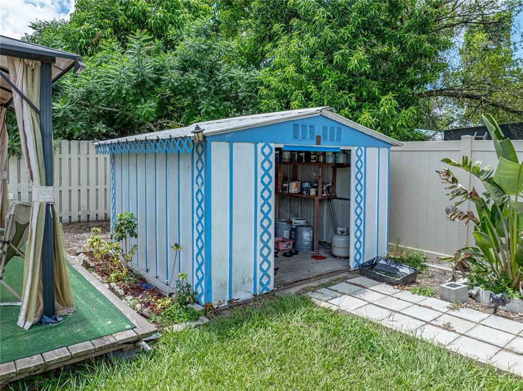 Backyard, Exterior
