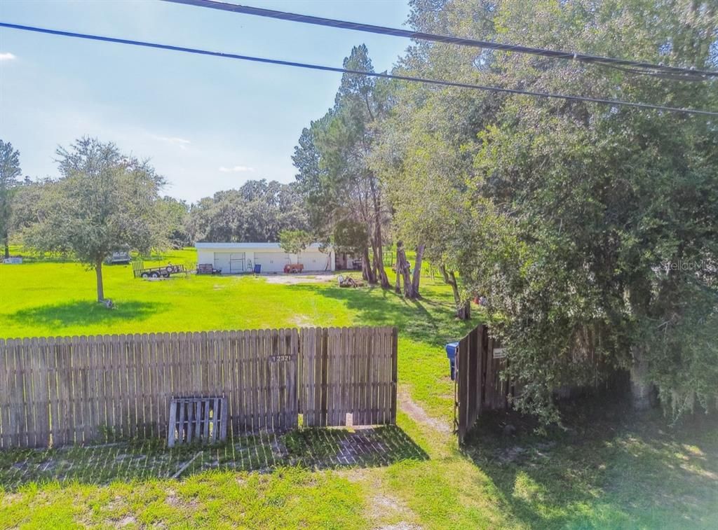 Backyard, Exterior
