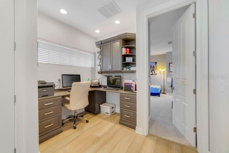 Home Office, Interior, Recessed Lighting, Wood Texture Flooring