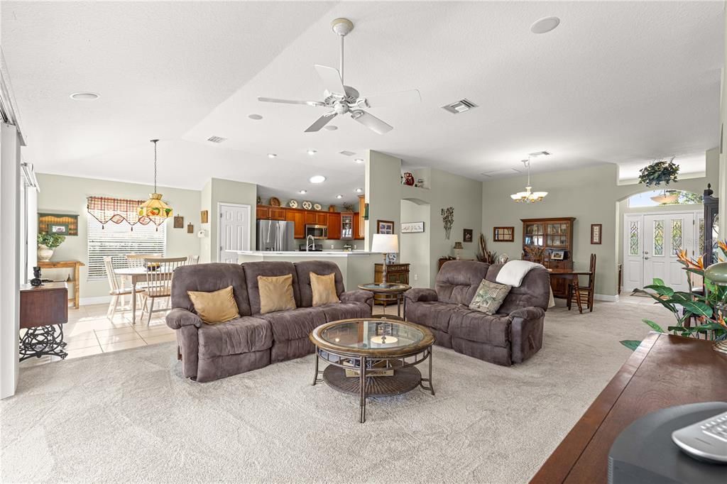 Chandelier, Dining room, Interior, Kitchen, Living room, Pendant Lights, Recessed Lighting
