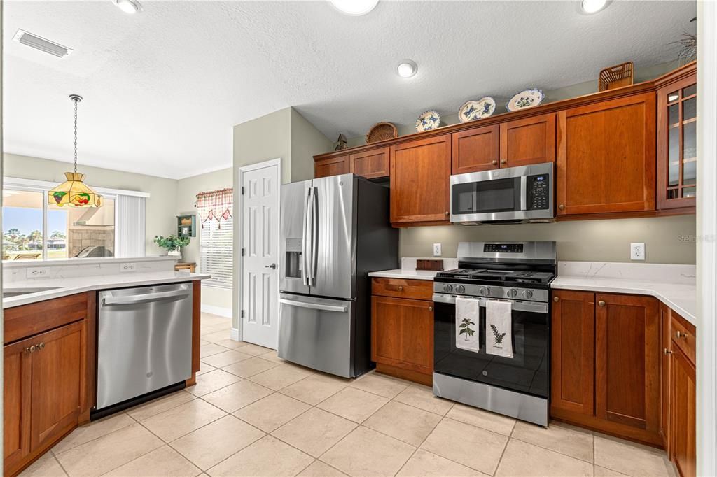 Interior, Kitchen, Pendant Lights, Recessed Lighting, Stainless Steel Appliances