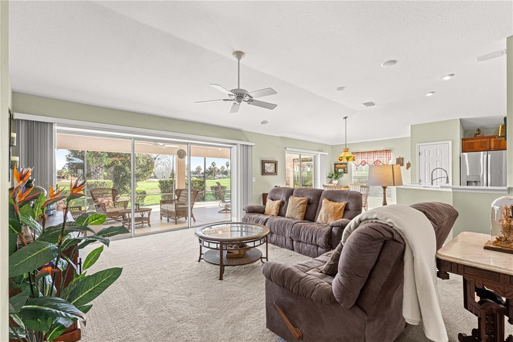 Interior, Living room, Pendant Lights, Recessed Lighting, Stainless Steel Appliances
