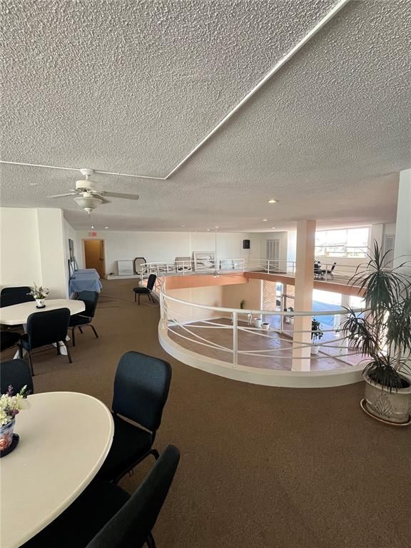 Dining room, Interior, Recessed Lighting