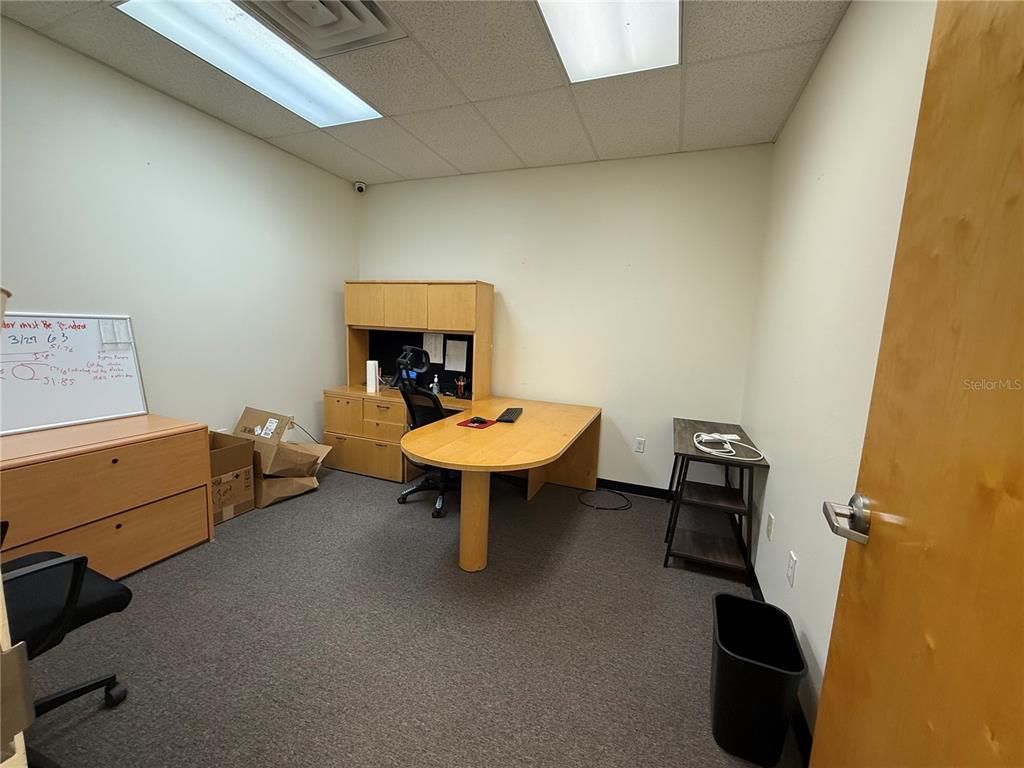 Home Office, Interior